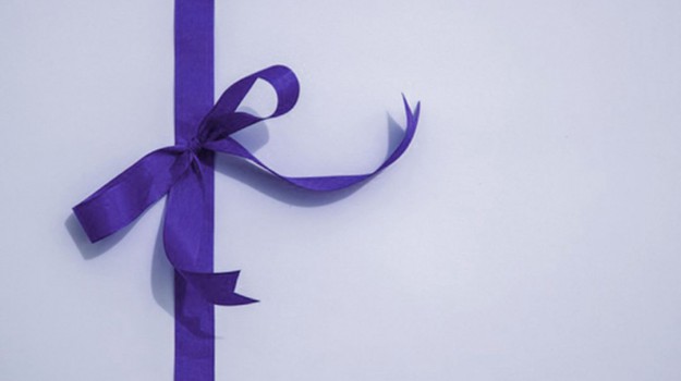 ruban cadeau violet