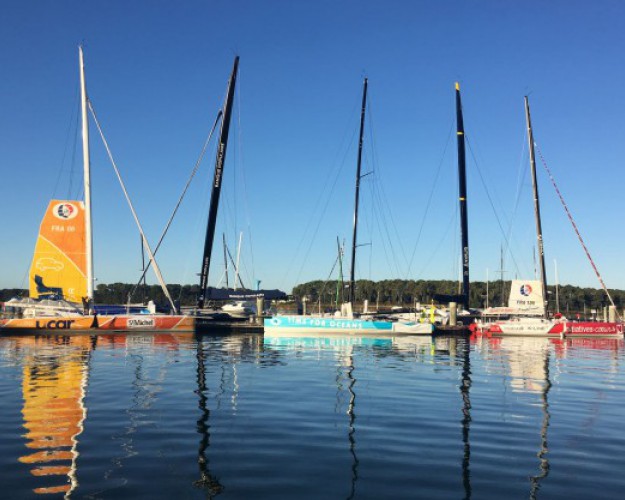 bateaux de course au ponton à Lorient